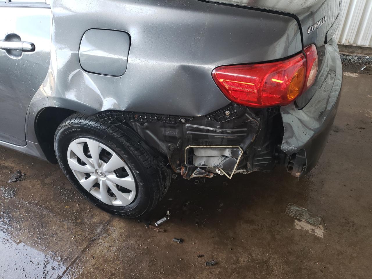 Photo 9 from auction – 2010 TOYOTA COROLLA LE with VIN 2T1BU4EE1AC516836