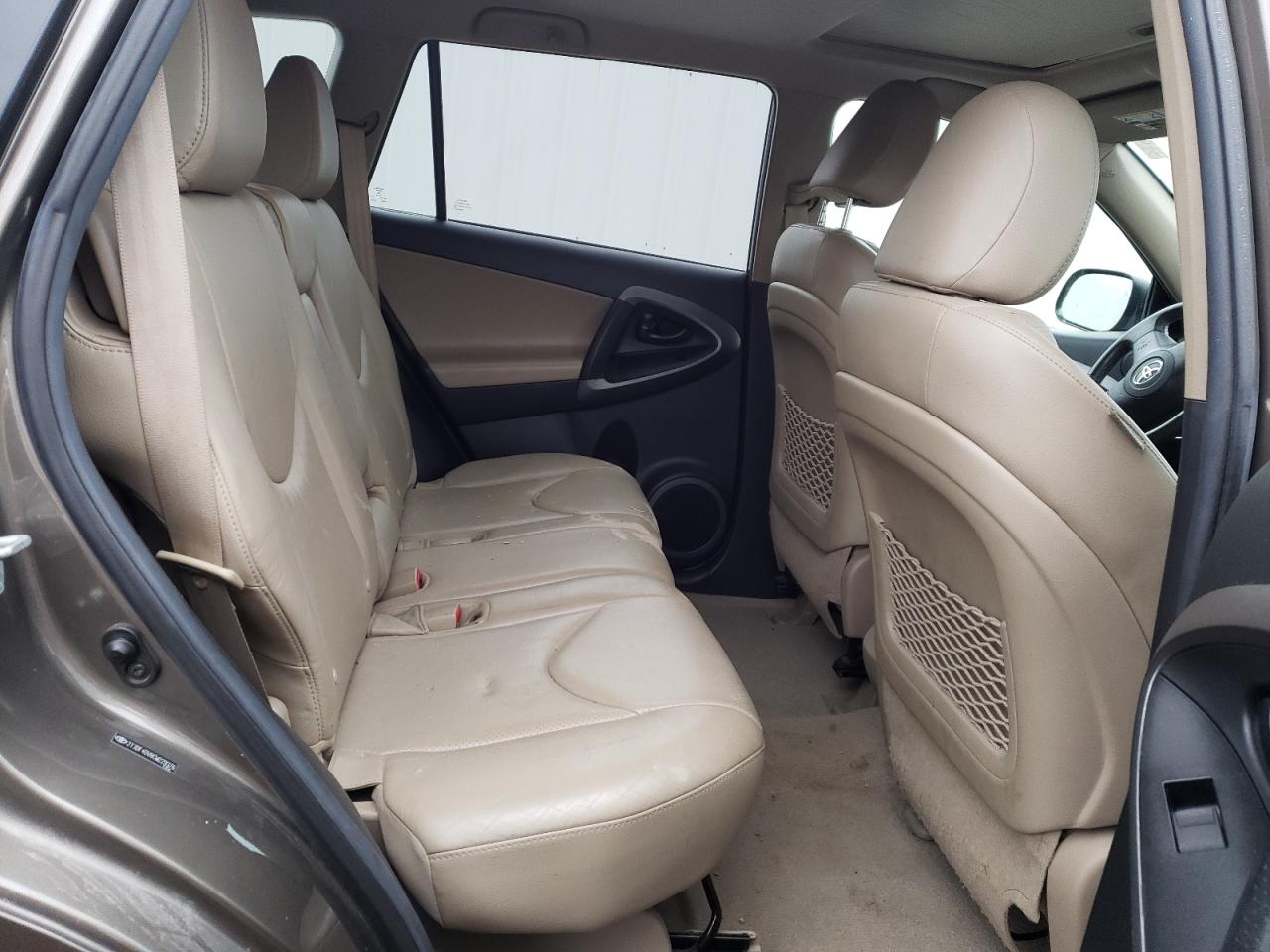 Photo 6 from auction – 2012 TOYOTA RAV4 LIMIT with VIN 2T3DF4DV8CW229376