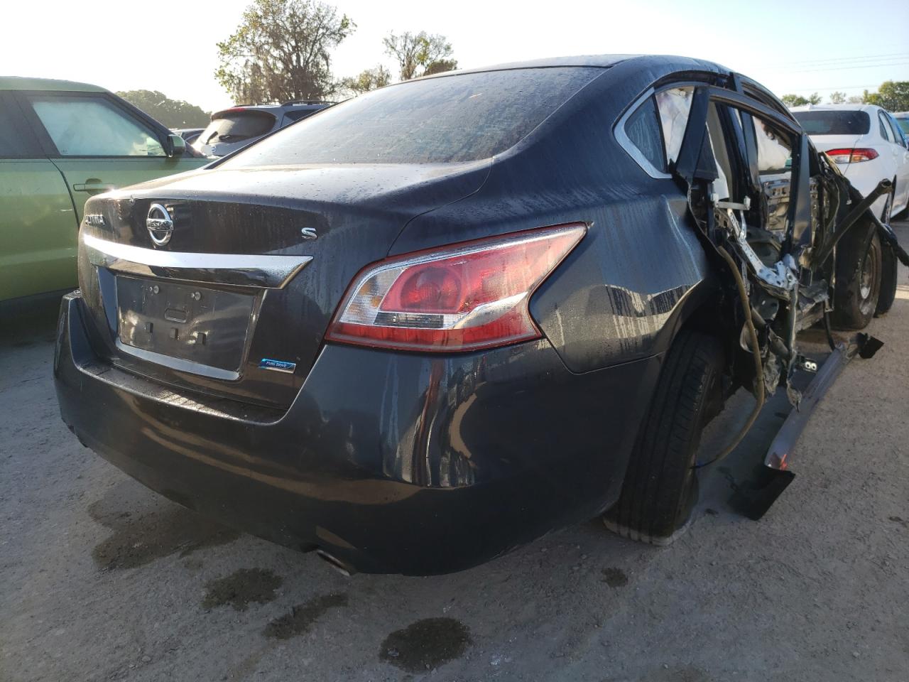 Photo 4 from auction – 2013 NISSAN ALTIMA 2.5 with VIN 1N4AL3AP3DC251145