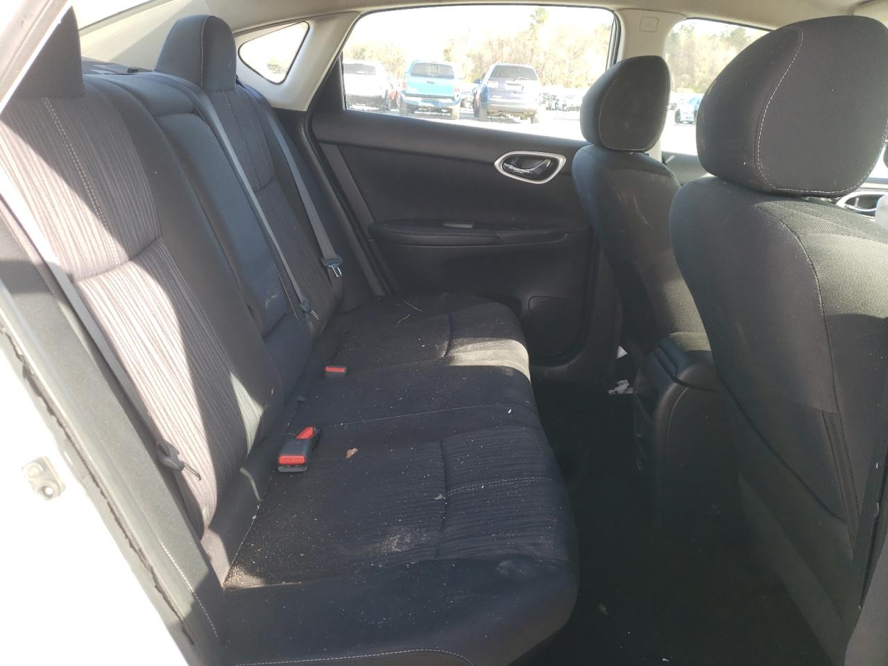 Photo 6 from auction – 2017 NISSAN SENTRA S with VIN 3N1AB7AP7HY304790