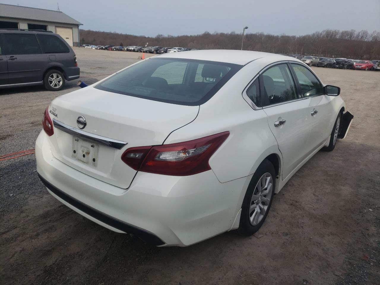 Photo 4 from auction – 2018 NISSAN ALTIMA 2.5 with VIN 1N4AL3AP1JC227597