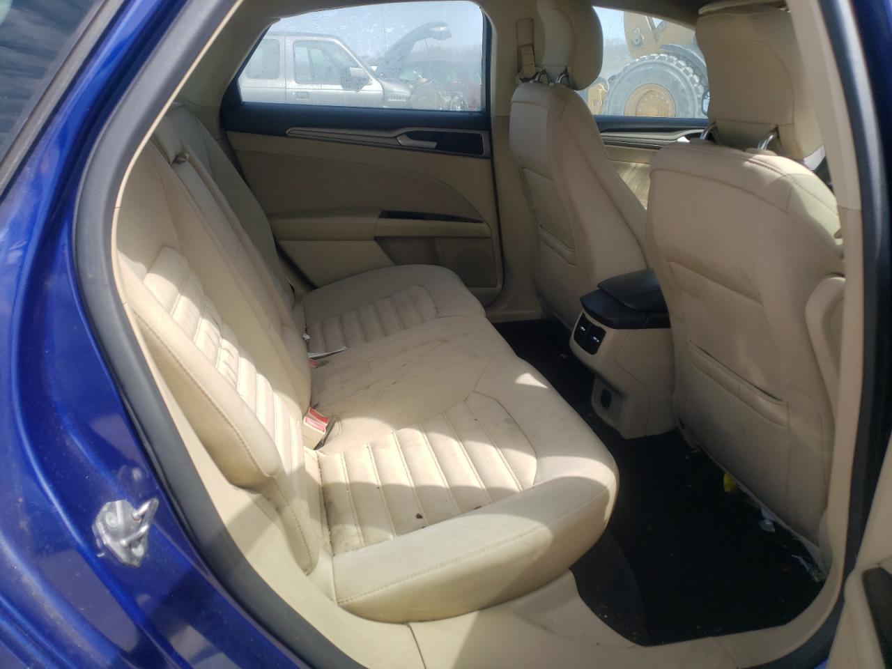 Photo 6 from auction – 2013 FORD FUSION SE with VIN 3FA6P0HR4DR221766