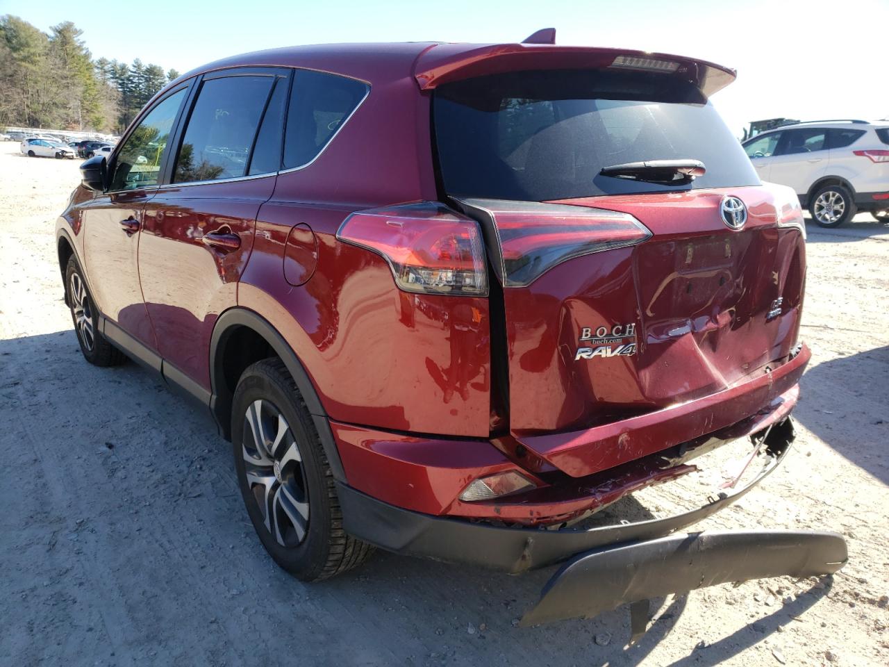 Photo 3 from auction – 2018 TOYOTA RAV4 LE with VIN 2T3BFREV2JW824899