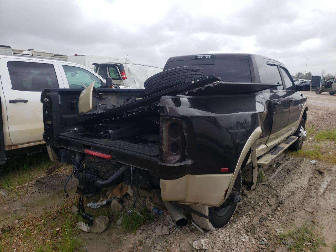 Photo 4 from auction – 2017 RAM 3500 LONGH with VIN 3C63RRNL7HG611250