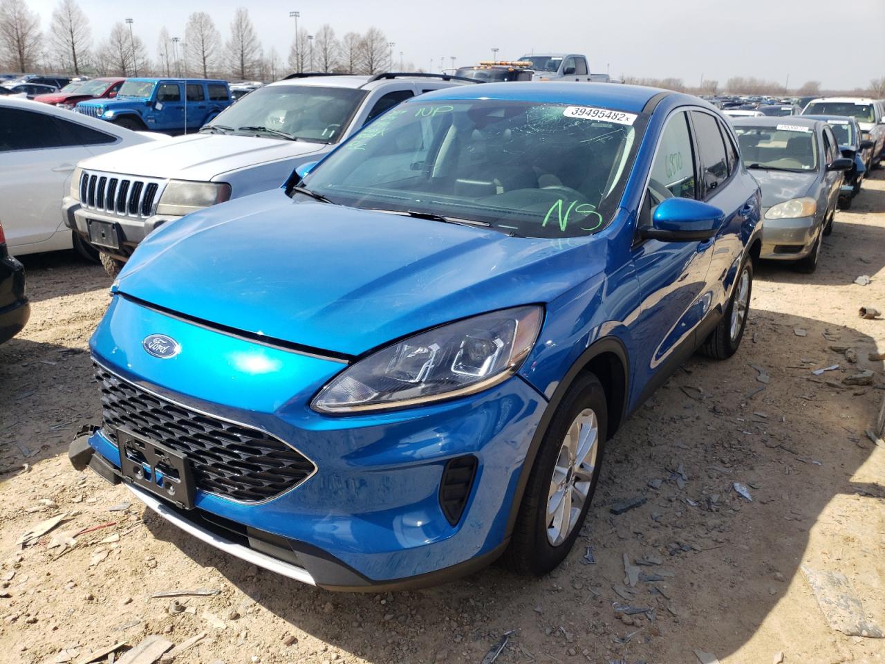 Photo 2 from auction – 2021 FORD ESCAPE SE with VIN 1FMCU0G60MUA52864