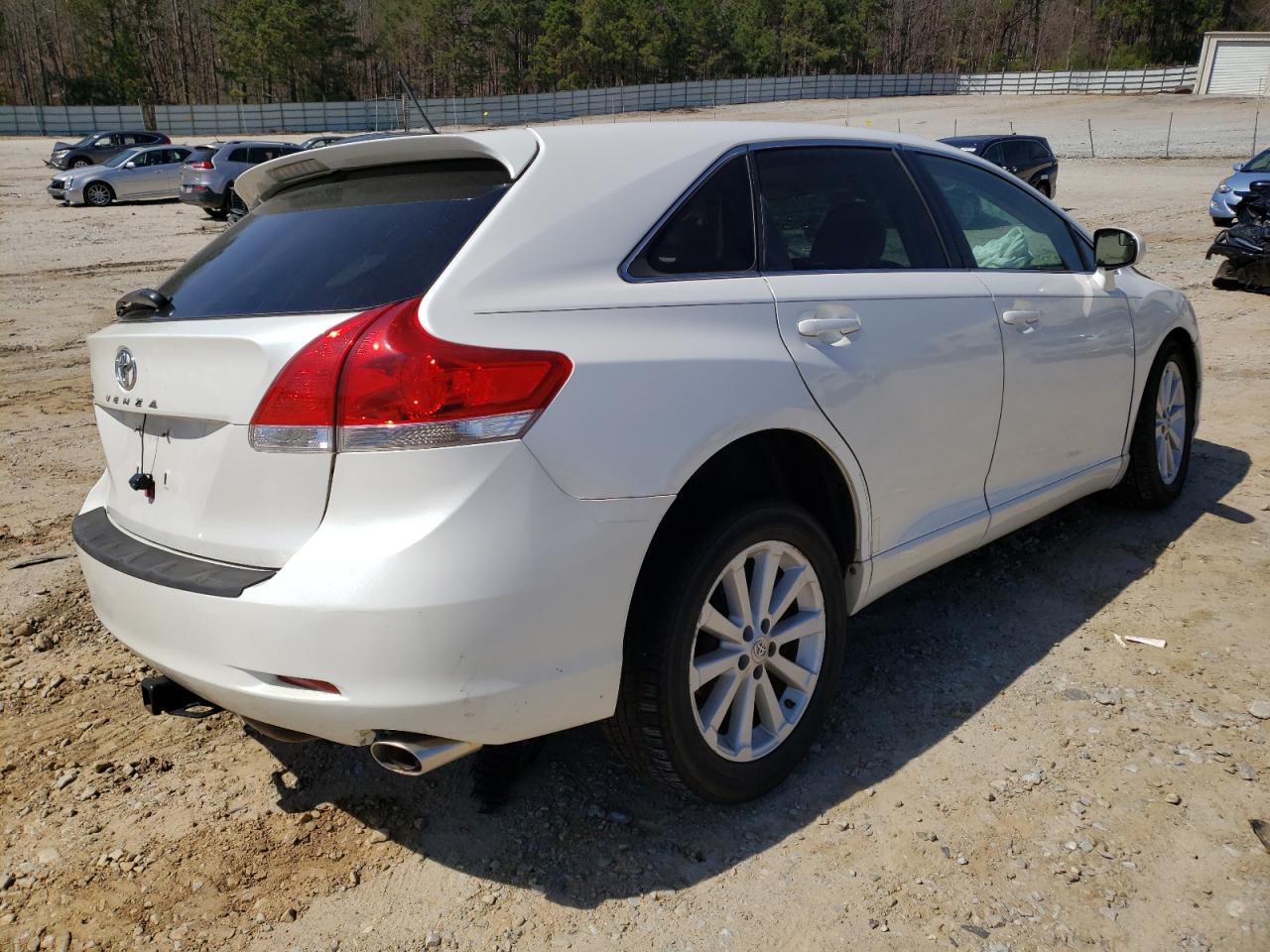 Photo 4 from auction – 2011 TOYOTA VENZA with VIN 4T3ZA3BB7BU050395