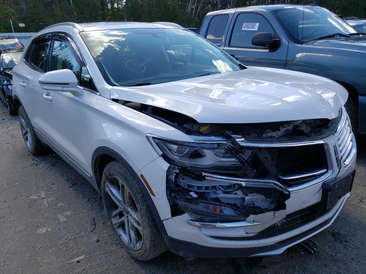 LINCOLN MKC 2015 with VIN 5LMTJ2AH2FUJ33217 - Photo from auction
