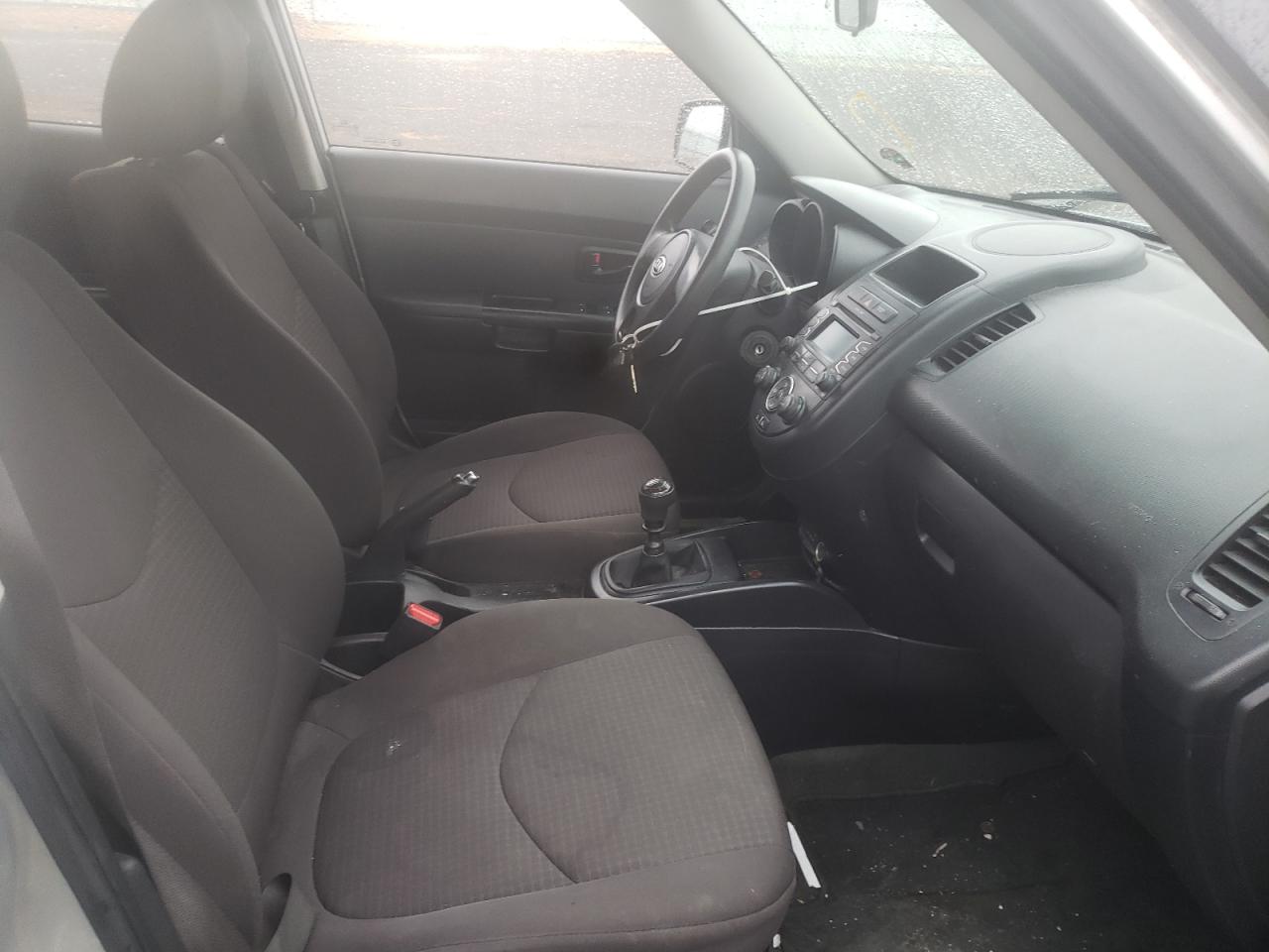 Photo 5 from auction – 2012 KIA SOUL with VIN KNDJT2A5XC7393406