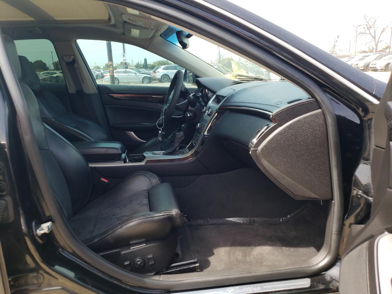 Photo 5 from auction – 2012 CADILLAC CTS PREMIU with VIN 1G6DP5E37C0116736