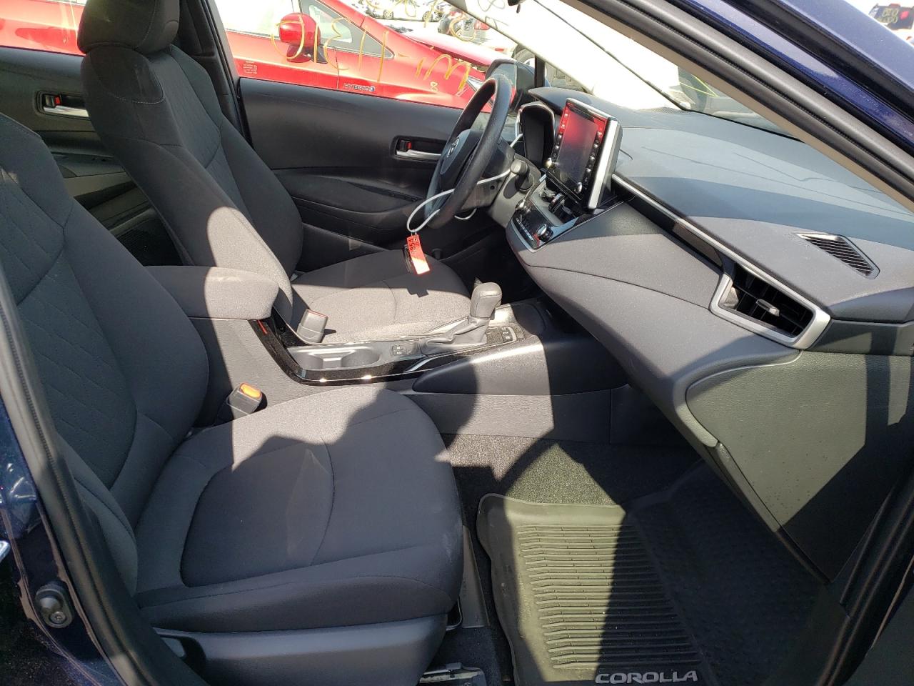 Photo 5 from auction – 2021 TOYOTA COROLLA LE with VIN JTDEAMDEXMJ010440