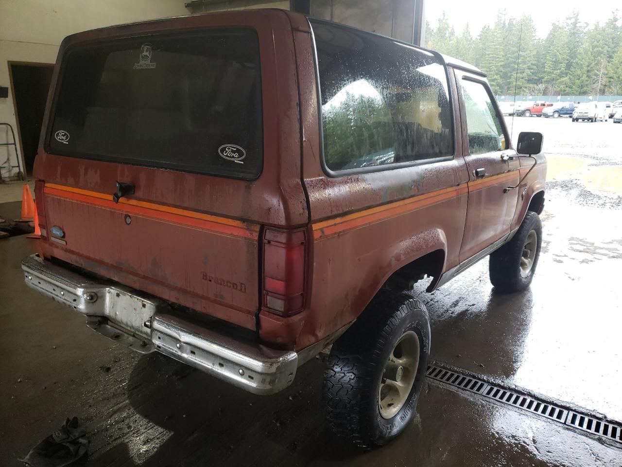 Photo 4 from auction – 1986 FORD BRONCO II with VIN 1FMBU14T2GUA01205