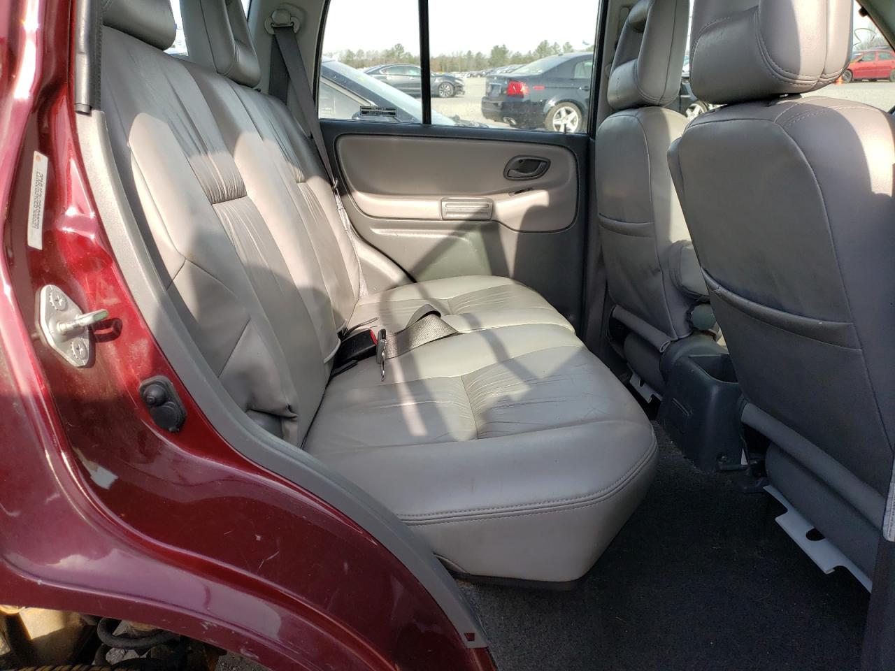 Photo 6 from auction – 2002 CHEVROLET TRACKER LT with VIN 2CNBJ634226900539