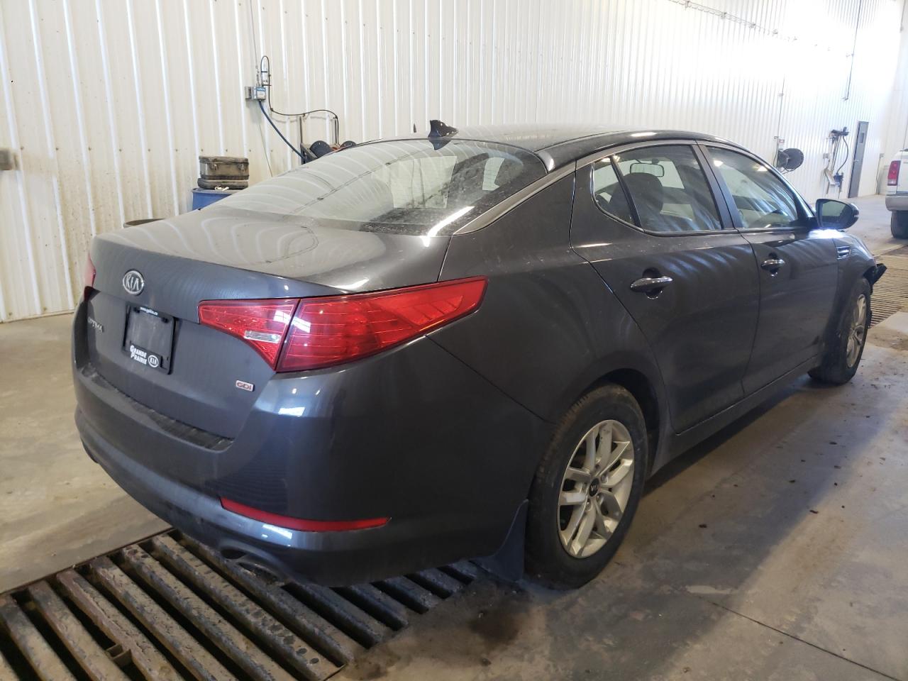 Photo 4 from auction – 2012 KIA OPTIMA LX with VIN KNAGM4A77C5252841