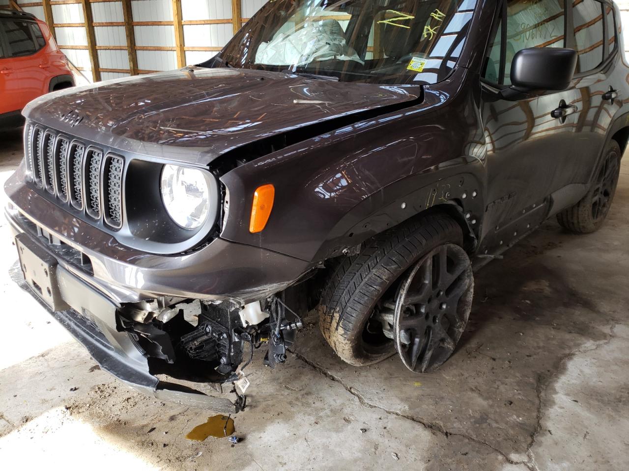 Photo 9 from auction – 2021 JEEP RENEGADE L with VIN ZACNJDBB4MPN31997