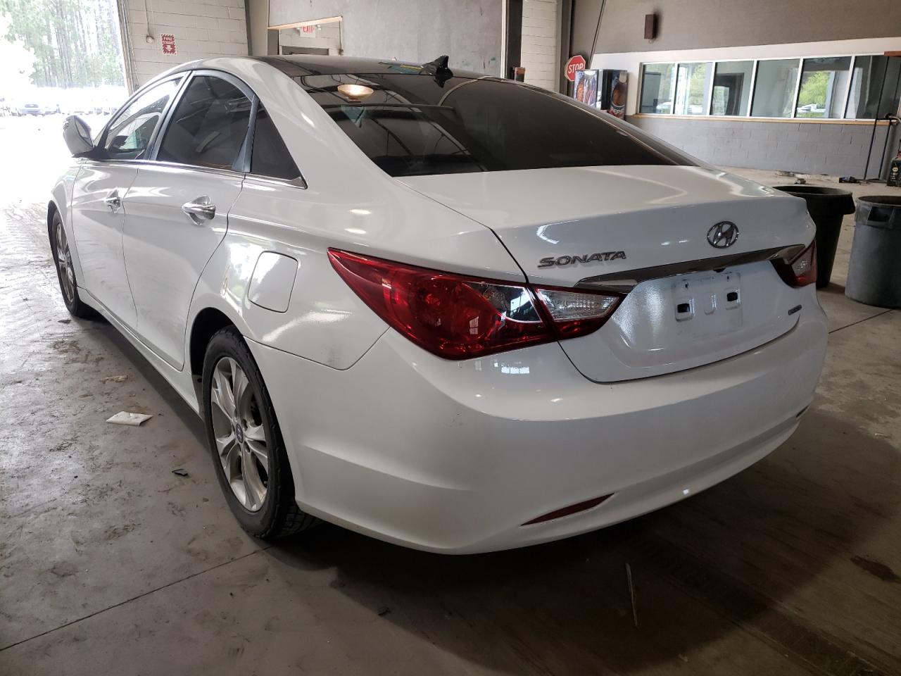 Photo 3 from auction – 2013 HYUNDAI SONATA GLS with VIN 5NPEC4AC0DH639355