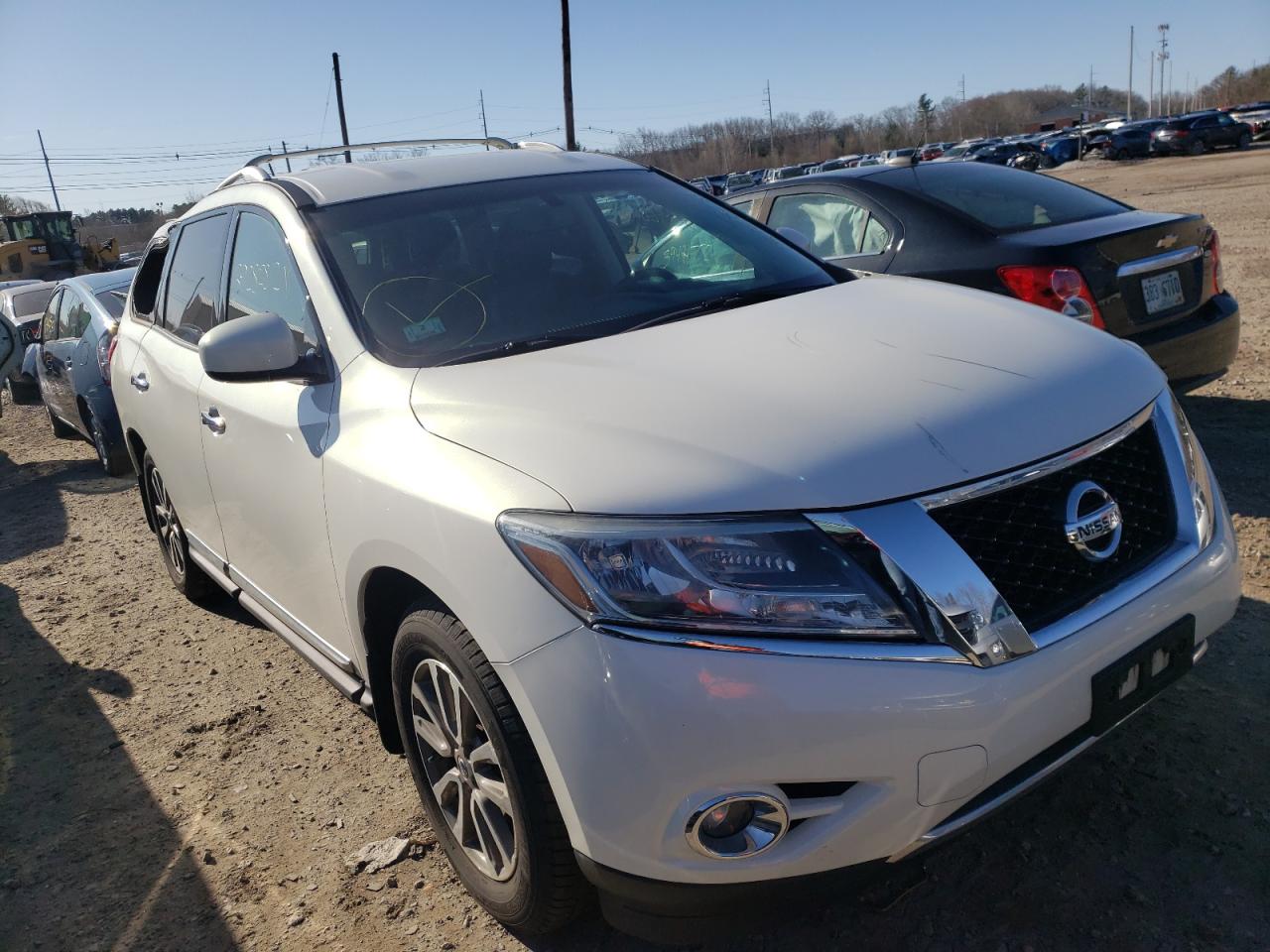 NISSAN PATHFINDER 2014 with VIN 5N1AR2MM2EC705144 - Photo from auction