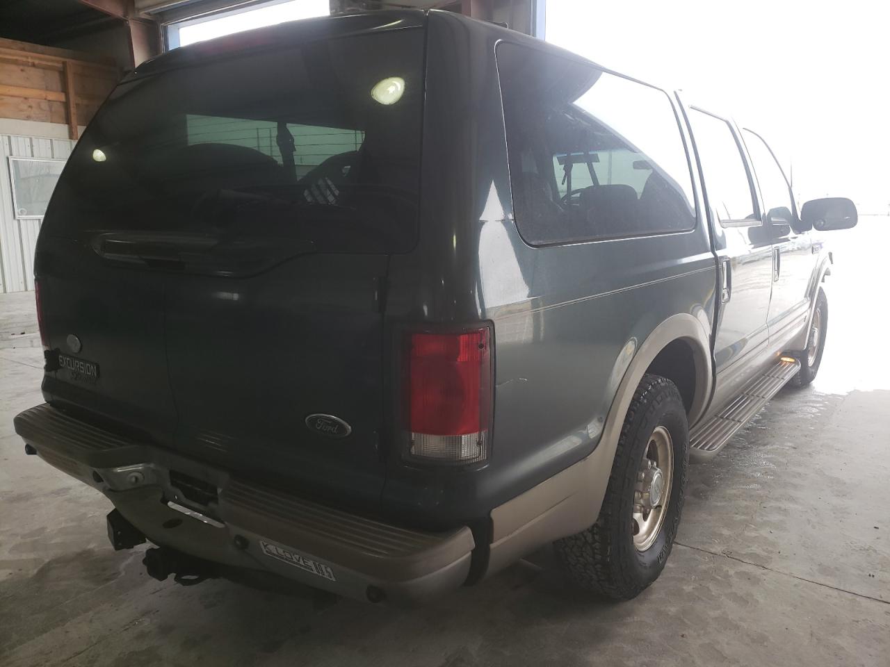 Photo 4 from auction – 2001 FORD EXCURSION with VIN 1FMNU42F21EA39451