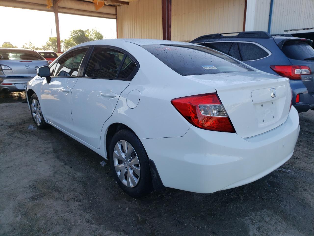 Photo 3 from auction – 2012 HONDA CIVIC LX with VIN 19XFB2F55CE008108