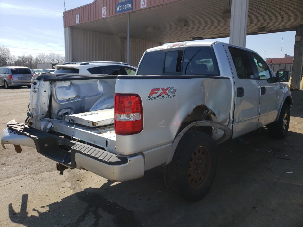 Photo 4 from auction – 2005 FORD F150 SUPER with VIN 1FTPW14555FB60677