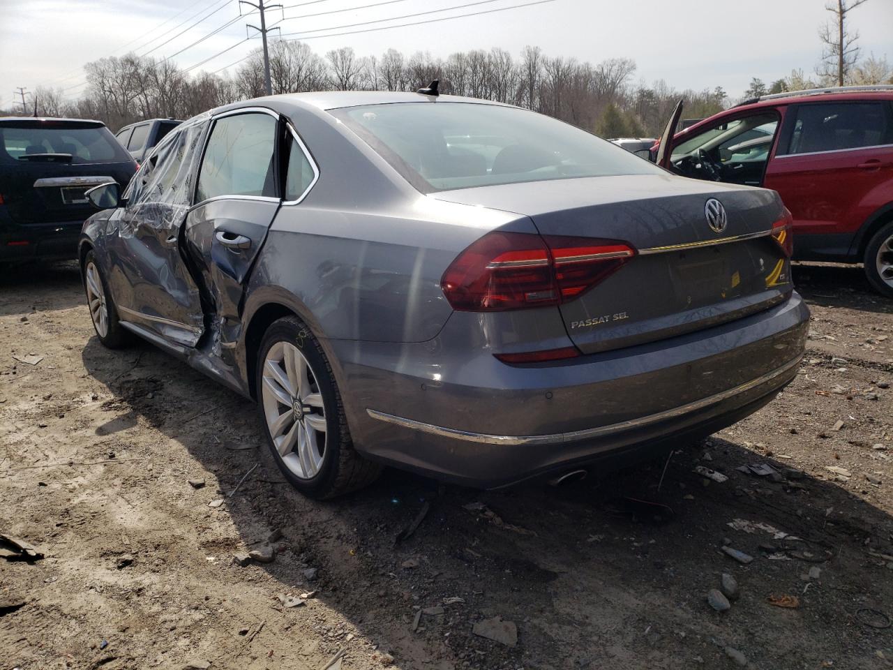 Photo 3 from auction – 2017 VOLKSWAGEN PASSAT SEL with VIN 1VWCT7A39HC016629