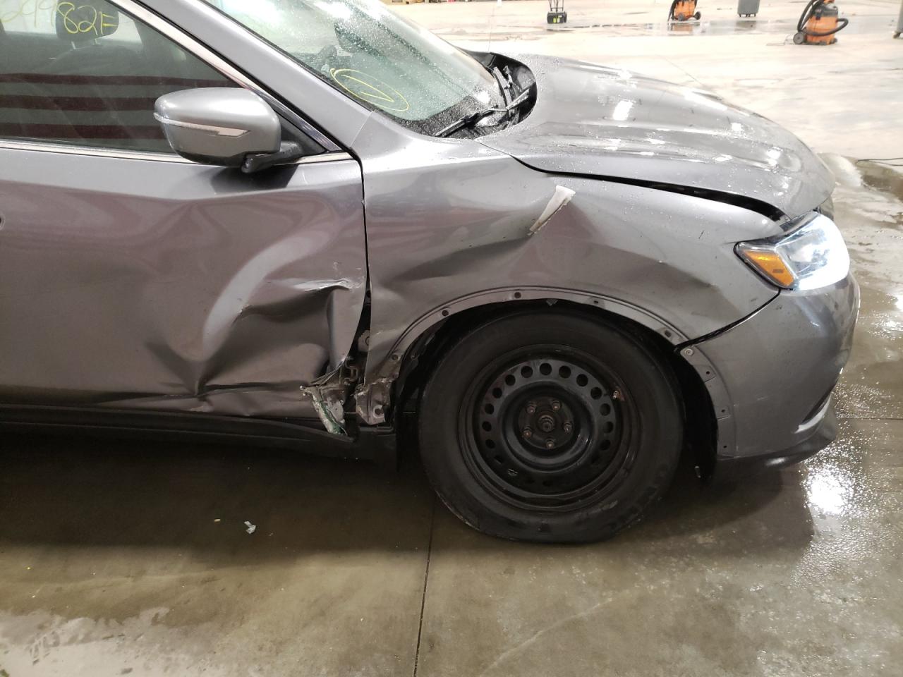 Photo 9 from auction – 2015 NISSAN ROGUE S with VIN KNMAT2MV4FP582441