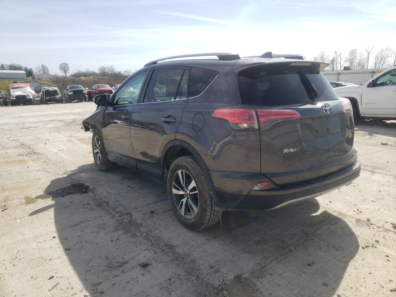 Photo 3 from auction – 2017 TOYOTA RAV4 XLE with VIN 2T3WFREV7HW317010