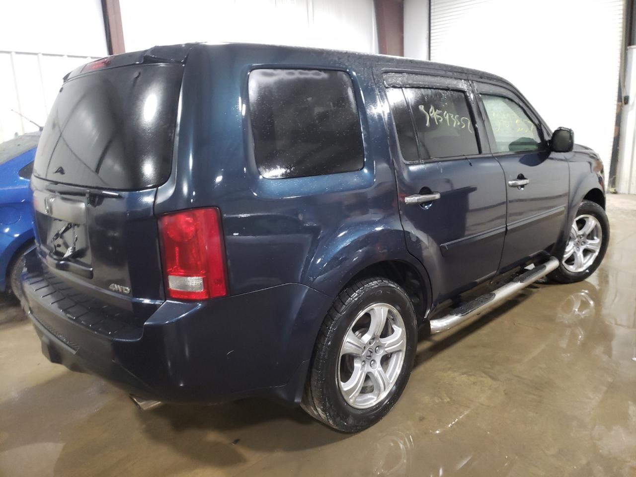 Photo 4 from auction – 2012 HONDA PILOT EX with VIN 5FNYF4H40CB022179
