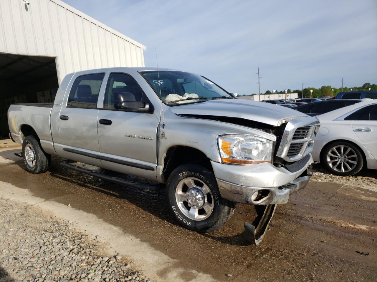 صورة رقم 1 من المزاد - 2006 DODGE RAM 3500 مع VIN 3D7LL39C26G189327