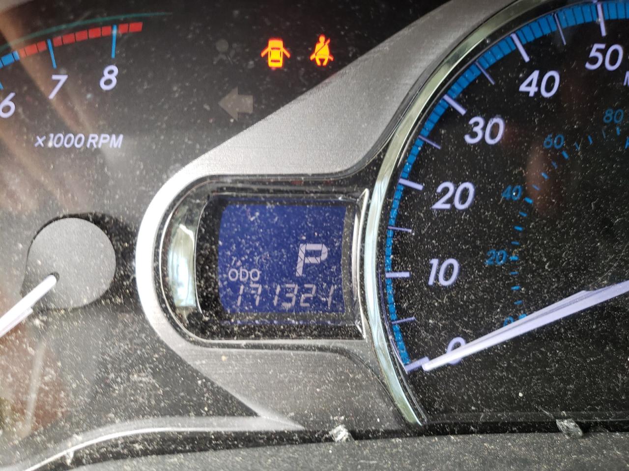 Photo 8 from auction – 2011 TOYOTA SIENNA XLE with VIN 5TDYK3DC5BS150074