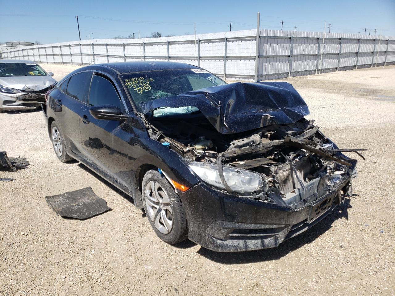 Photo 1 from auction – 2016 HONDA CIVIC LX with VIN 19XFC2F52GE051467