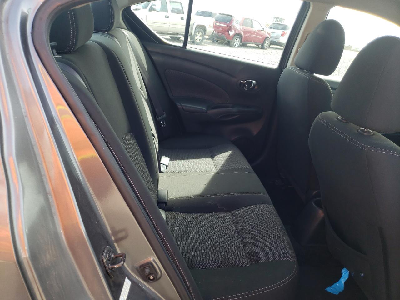 Photo 6 from auction – 2017 NISSAN VERSA S with VIN 3N1CN7AP3HL892216