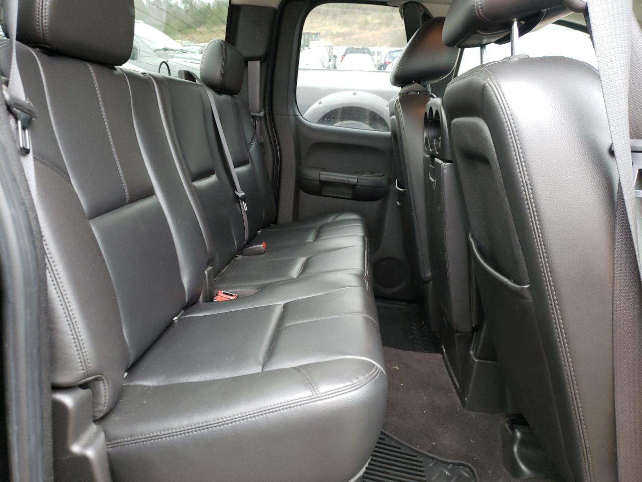 Photo 6 from auction – 2010 GMC SIERRA K15 with VIN 1GTSKVE33AZ197200