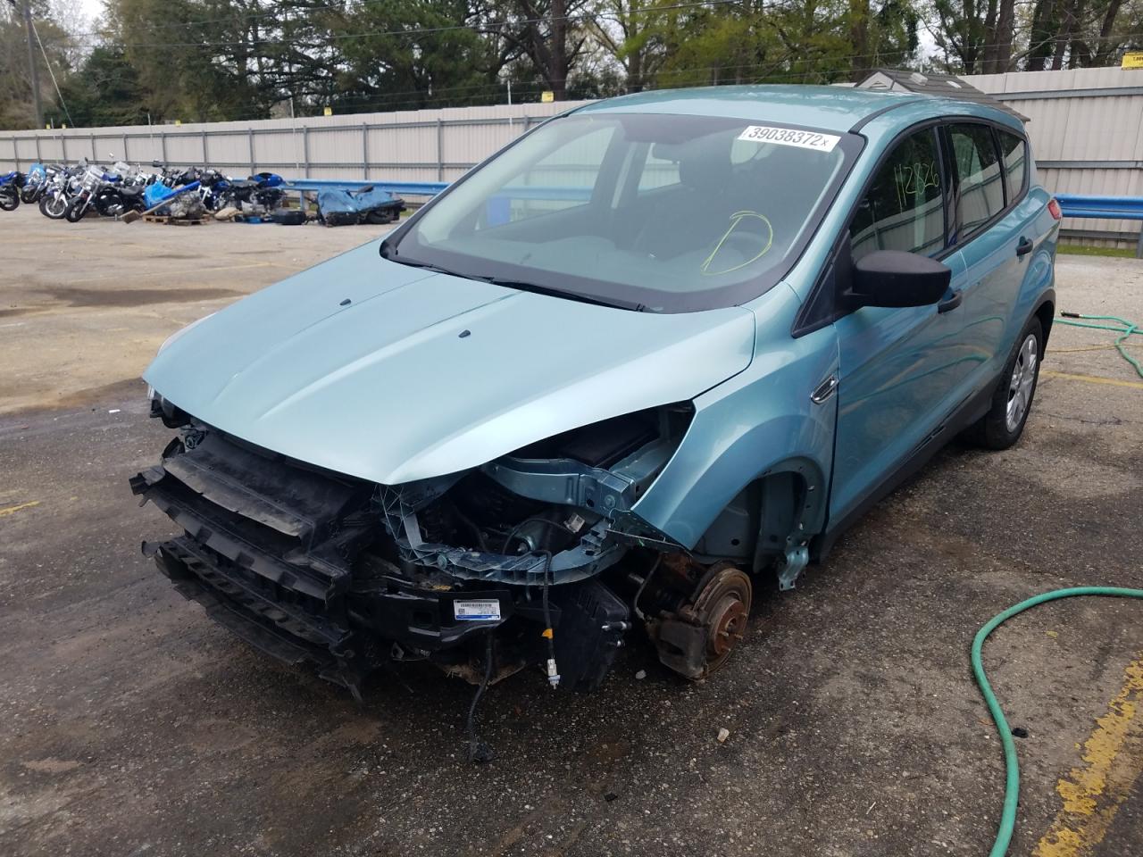 Photo 2 from auction – 2013 FORD ESCAPE S with VIN 1FMCU0F77DUC11518