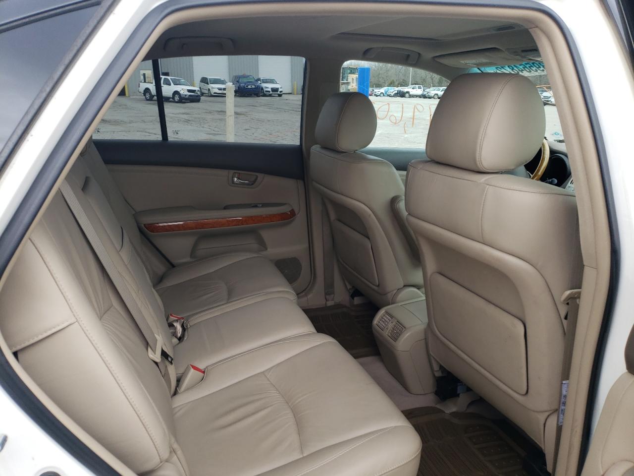 Photo 6 from auction – 2005 LEXUS RX 330 with VIN 2T2HA31U25C040916