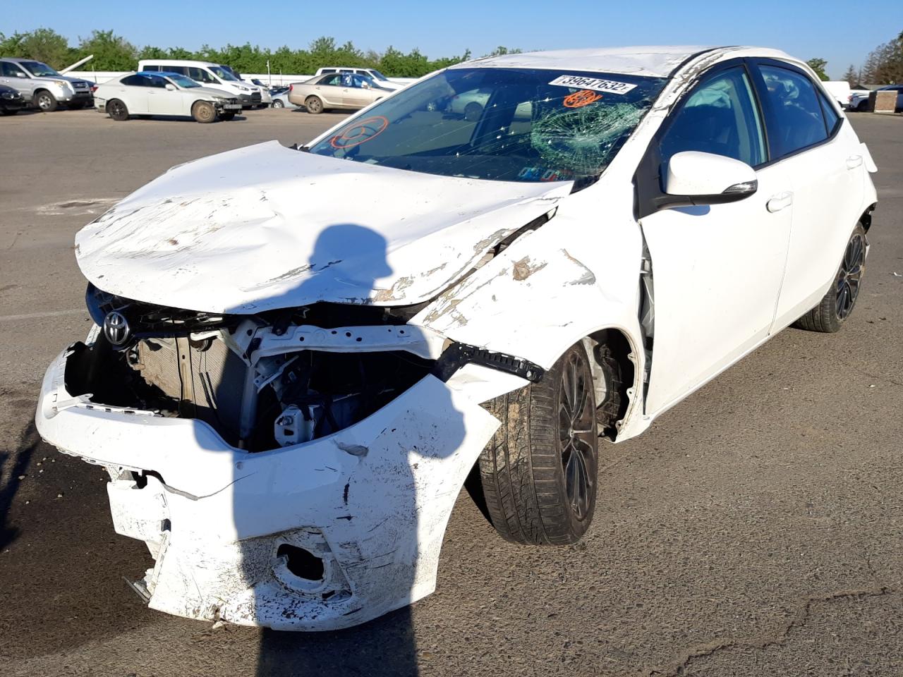 Photo 2 from auction – 2015 TOYOTA COROLLA L with VIN 5YFBURHE2FP292153