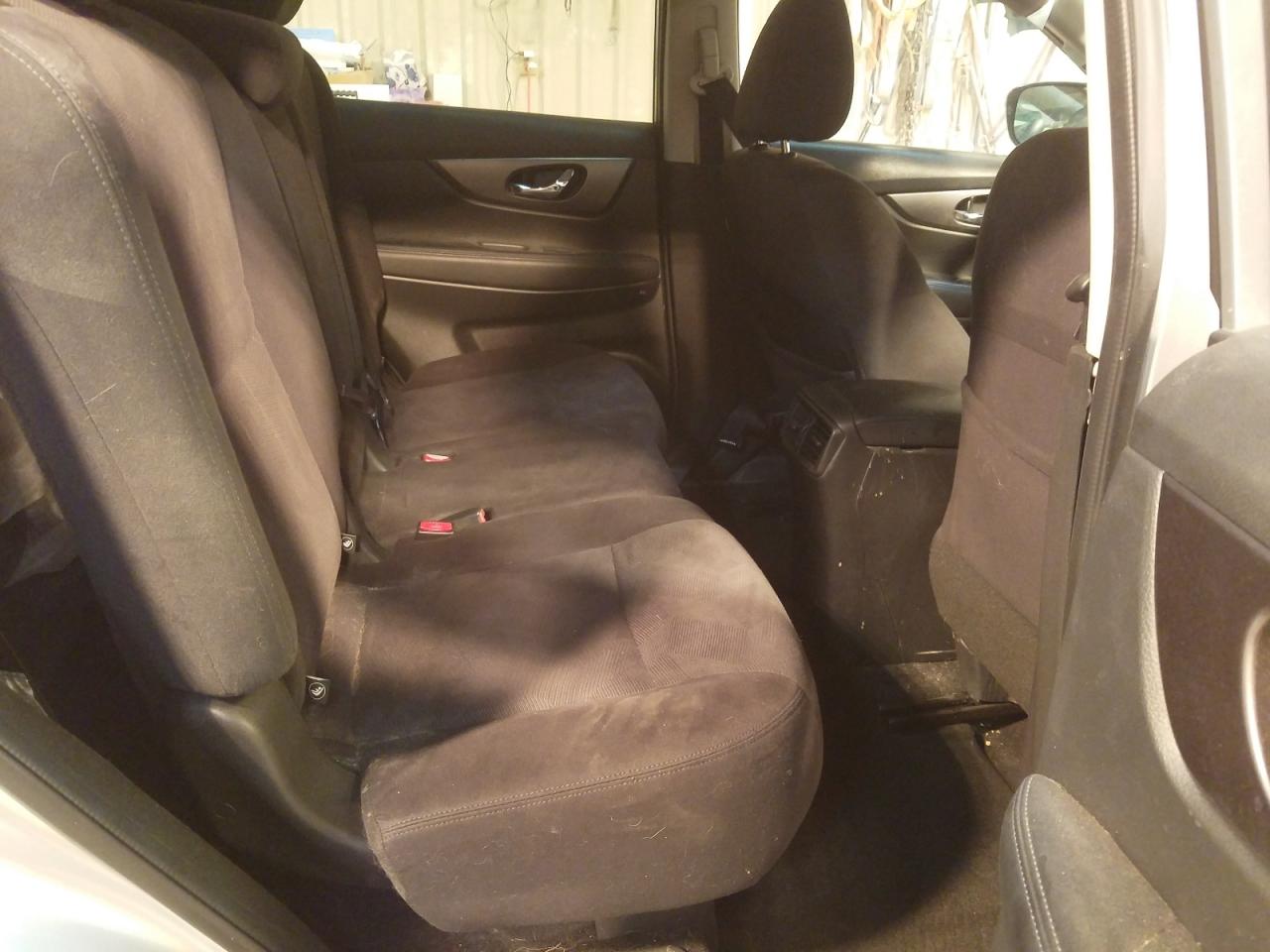 Photo 6 from auction – 2016 NISSAN ROGUE S with VIN KNMAT2MT8GP718277