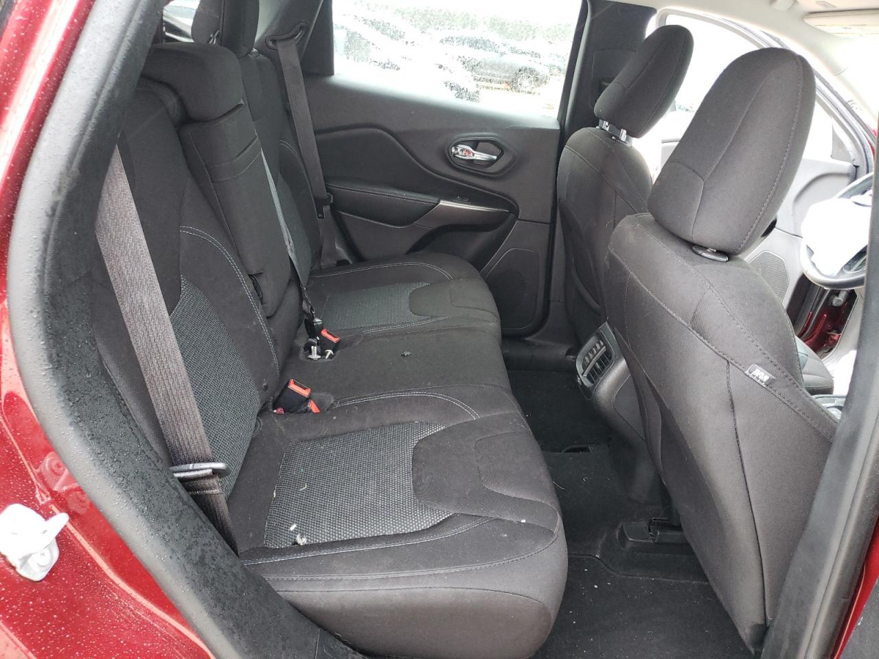 Photo 6 from auction – 2019 JEEP CHEROKEE L with VIN 1C4PJLCBXKD331884