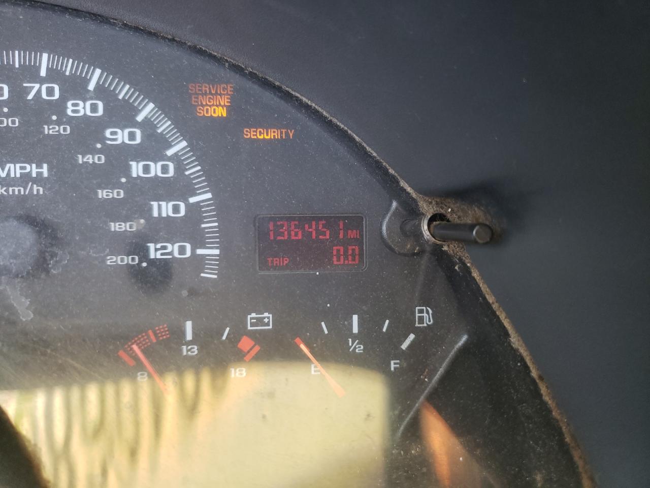 Photo 8 from auction – 1998 CHEVROLET CAMARO with VIN 2G1FP22K6W2110017
