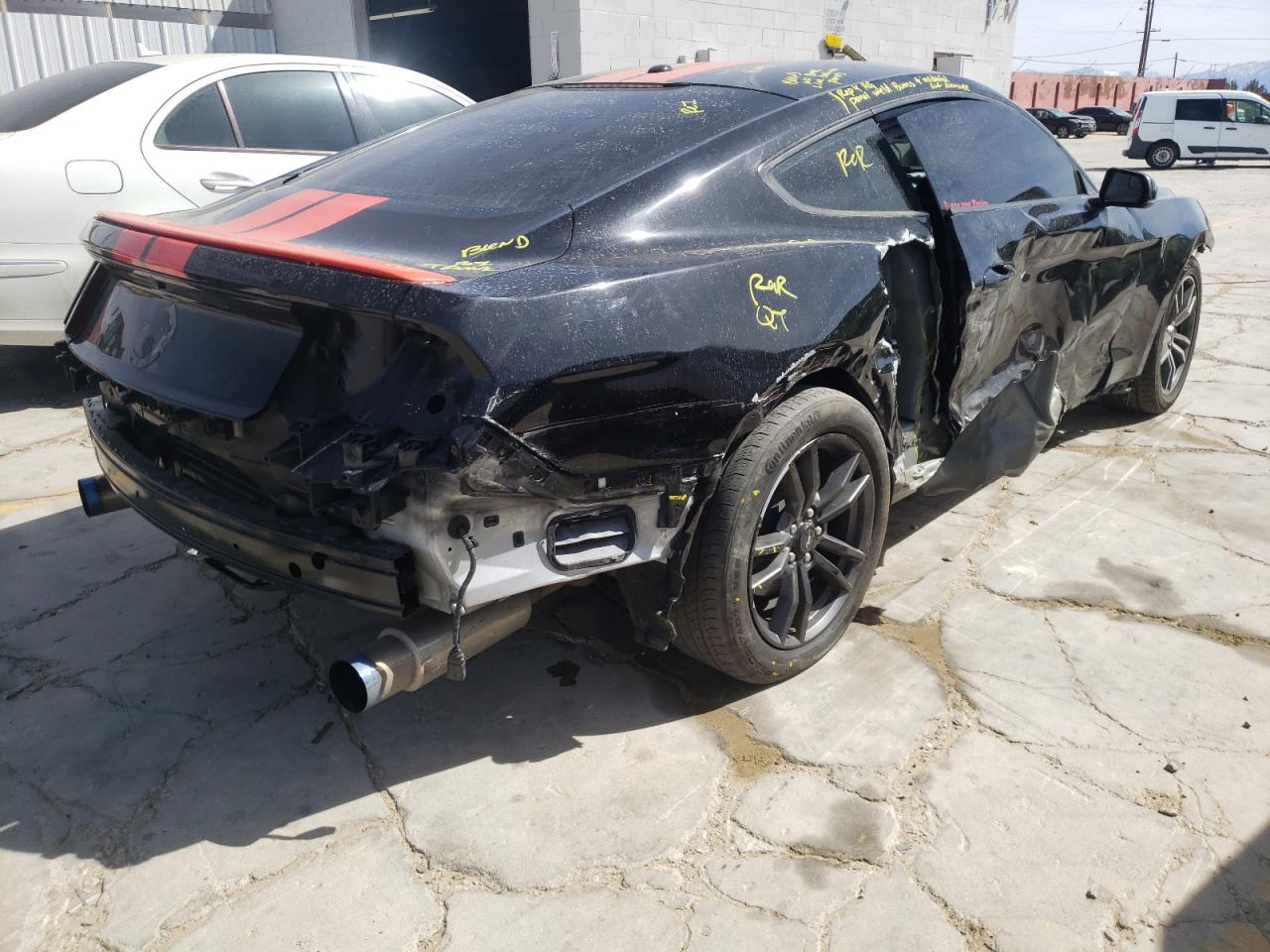 Photo 4 from auction – 2017 FORD MUSTANG with VIN 1FA6P8TH1H5358069