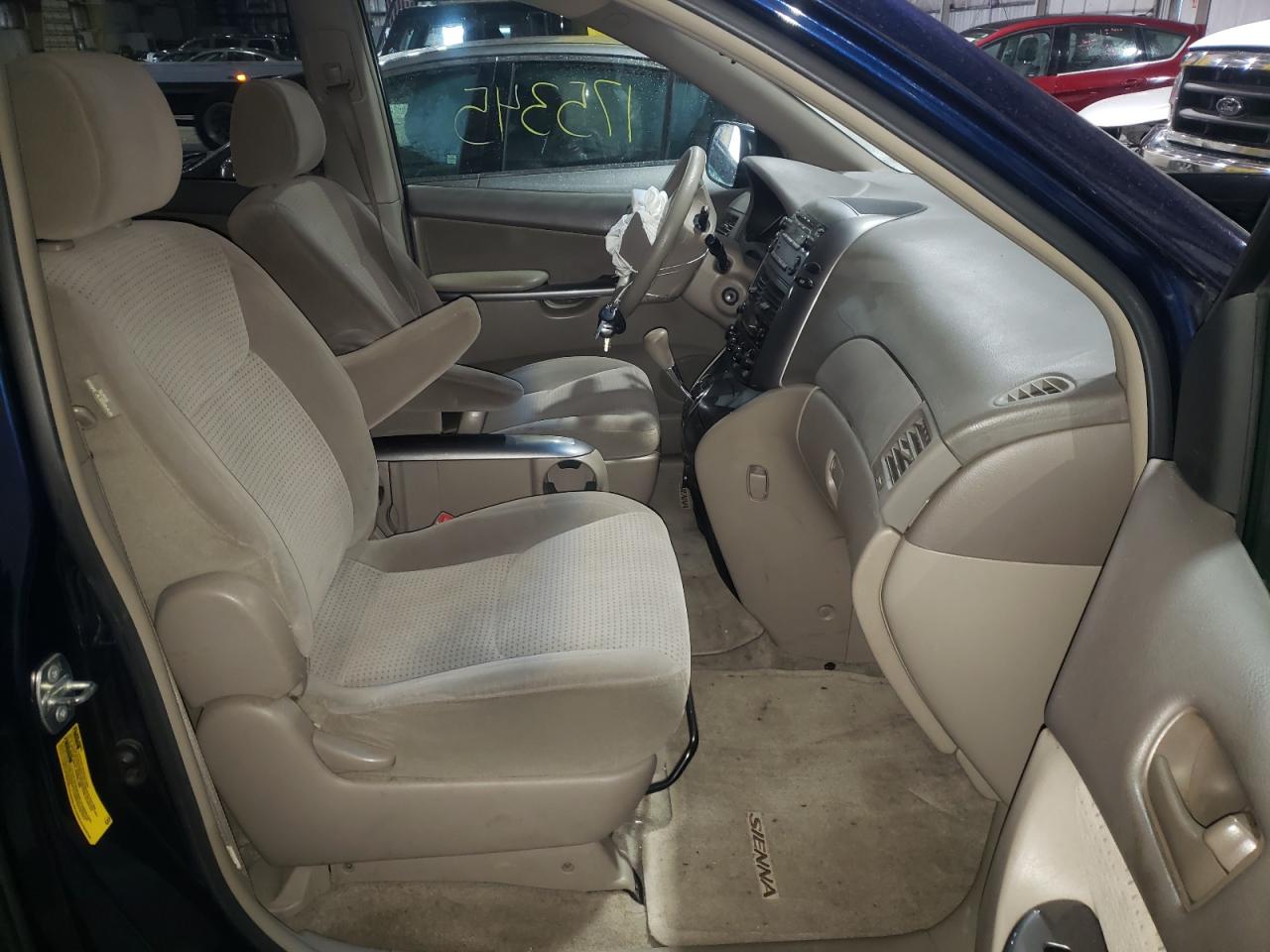 Photo 5 from auction – 2006 TOYOTA SIENNA CE with VIN 5TDZA23C16S445486