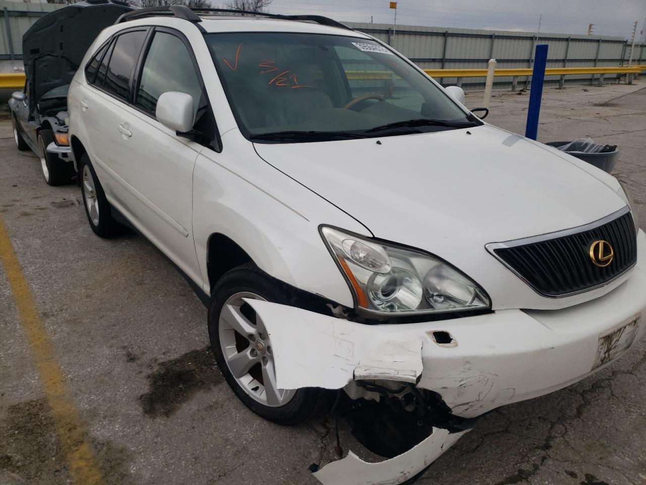 LEXUS RX 330 2005 с VIN 2T2HA31U25C040916 - Фото с аукциона