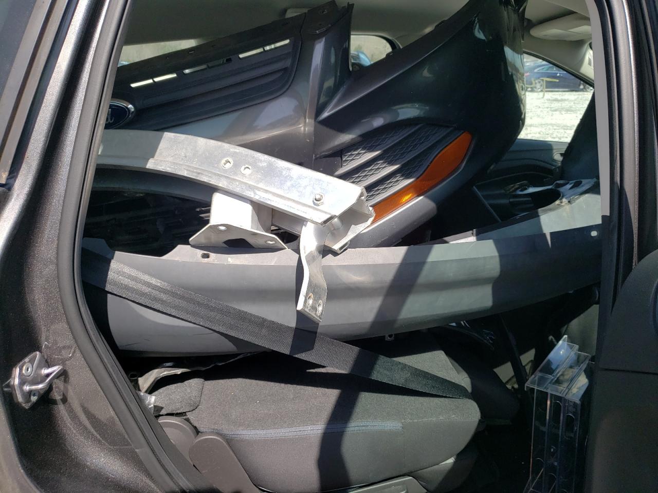 Photo 6 from auction – 2015 FORD ESCAPE S with VIN 1FMCU0F7XFUC00225