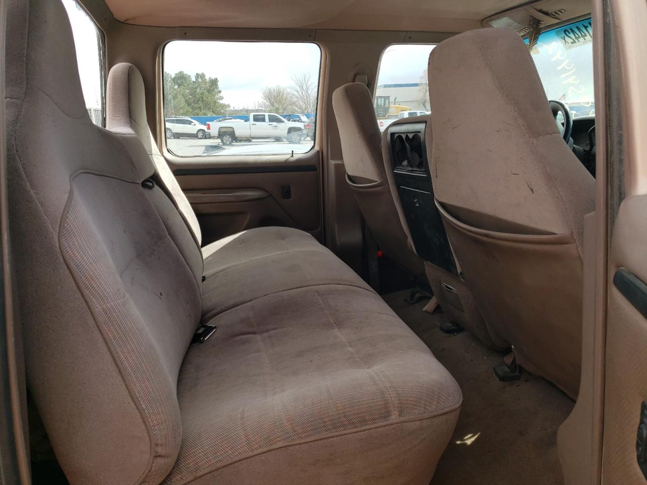 Photo 6 from auction – 1997 FORD F350 with VIN 1FTJW36F1VED00284