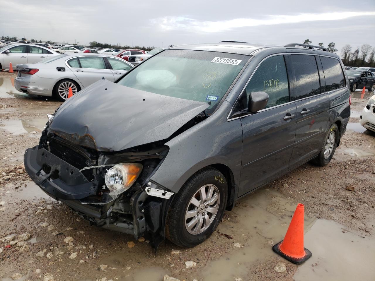 Photo 2 from auction – 2010 HONDA ODYSSEY with VIN 5FNRL3H62AB014073