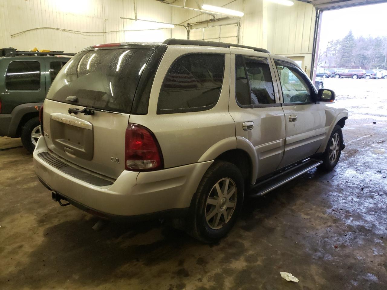 Photo 4 from auction – 2005 BUICK RAINIER CX with VIN 5GADT13S852179106