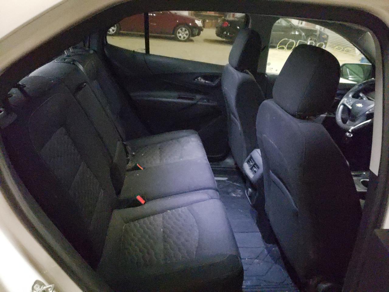 Photo 6 from auction – 2018 CHEVROLET EQUINOX LT with VIN 2GNAXJEV7J6350817