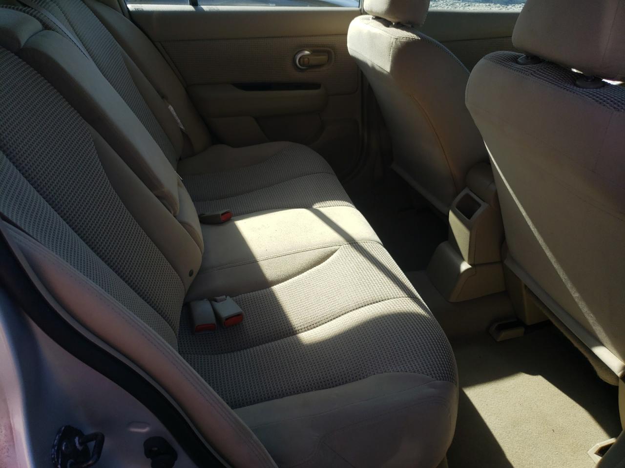 Photo 6 from auction – 2010 NISSAN VERSA with VIN 3N1BC1CP2AL357492