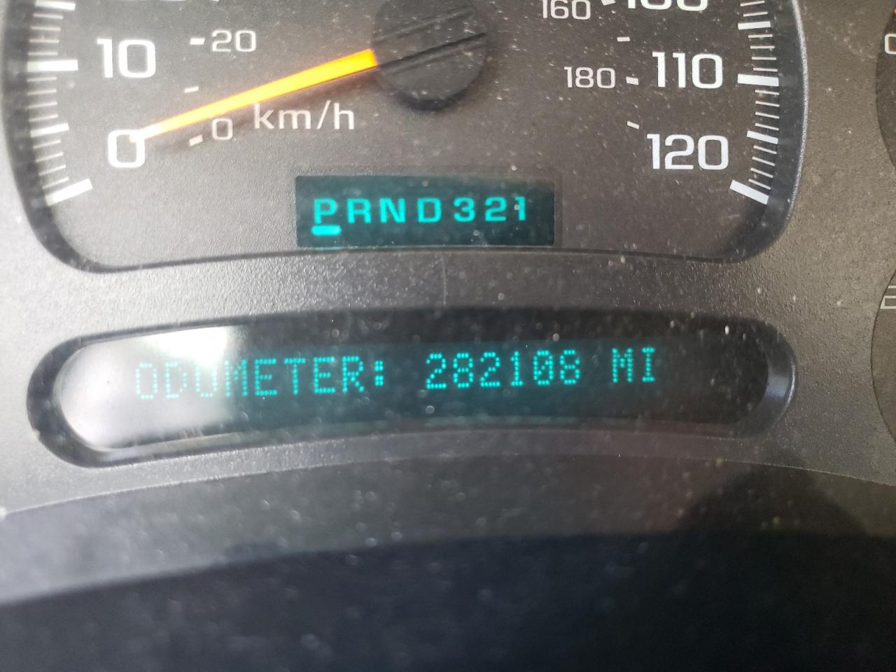 Photo 8 from auction – 2003 GMC YUKON with VIN 1GKEC13Z53R181145