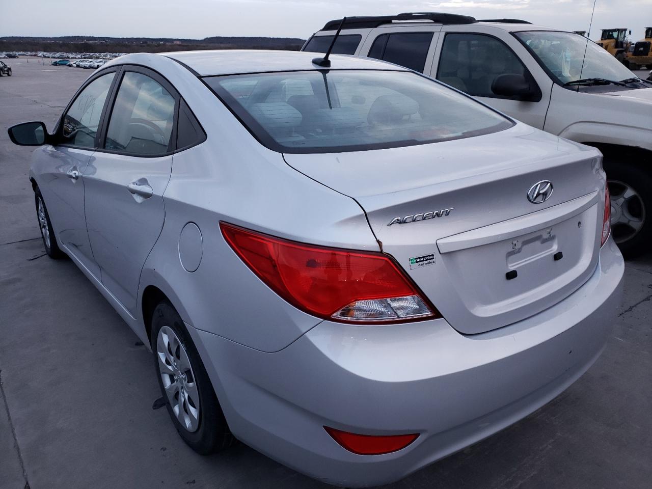 Photo 3 from auction – 2017 HYUNDAI ACCENT SE with VIN KMHCT4AE8HU310158