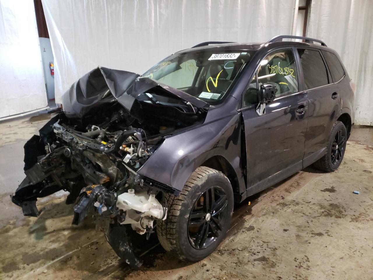 Photo 2 from auction – 2018 SUBARU FORESTER with VIN JF2SJAJC7JH526943